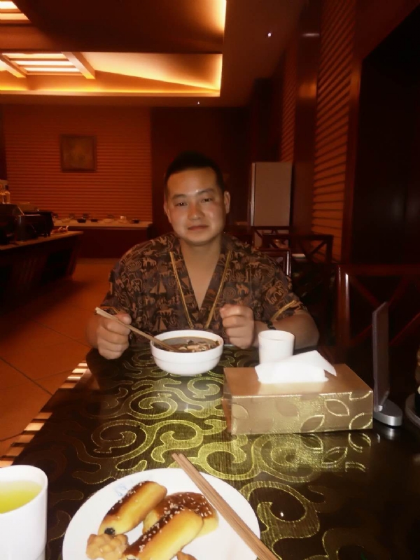 会飞的鱼的第一张照片--渭南相亲服务中心