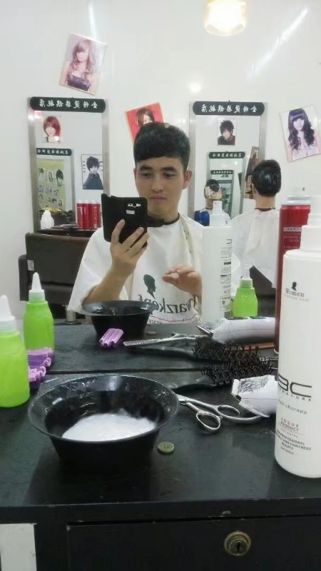 牛郎的第二张照片--渭南相亲服务中心
