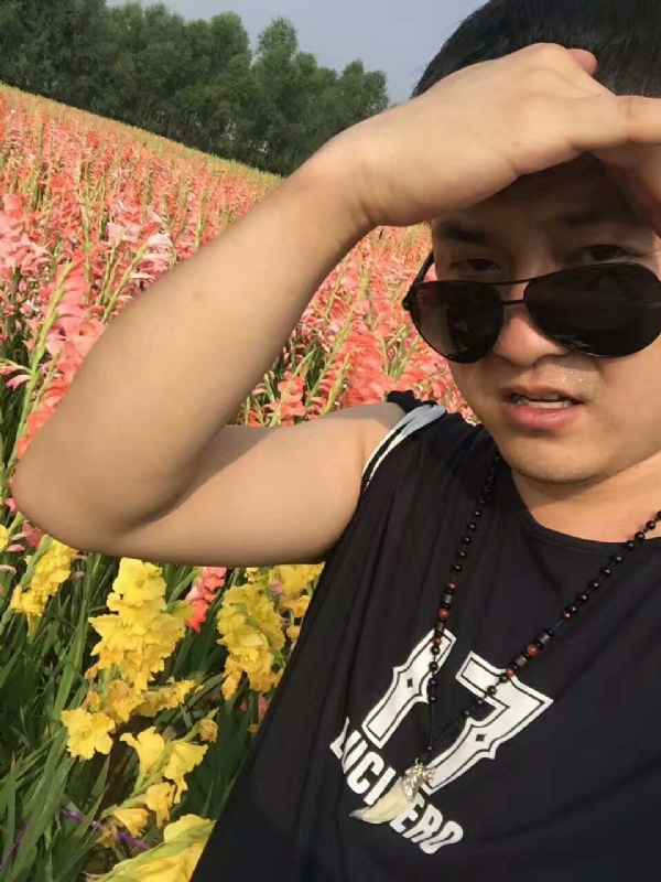 QH-蓝细胞的第一张照片--渭南相亲服务中心