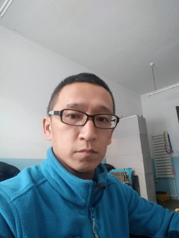 晓峰的第三张照片--渭南相亲服务中心