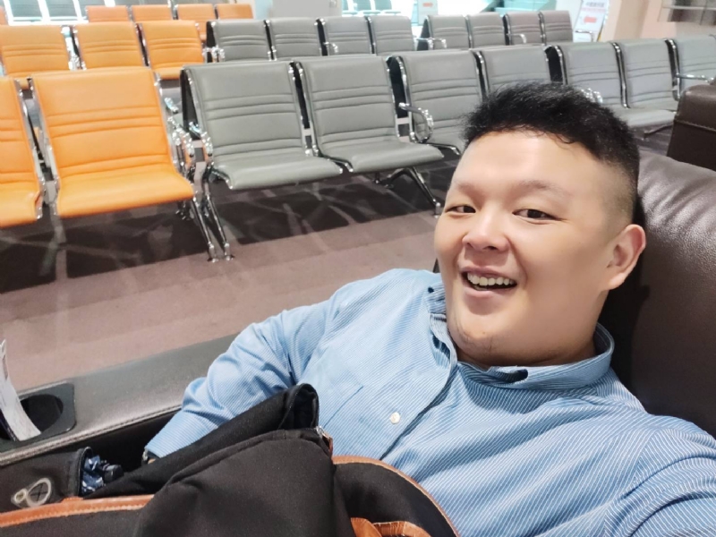 hu的第三张照片--渭南相亲服务中心