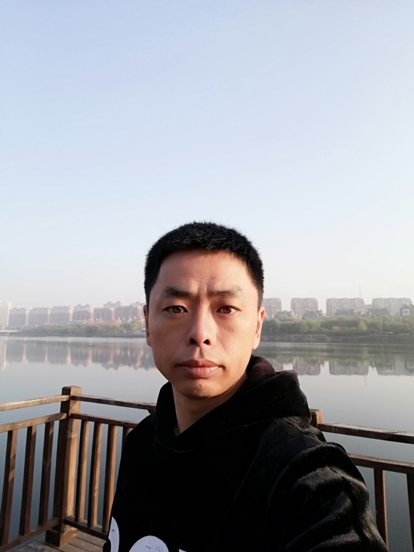 蓝颜的第一张照片--渭南相亲服务中心