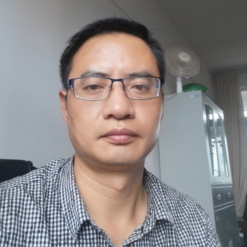 深情久伴的第一张照片--渭南相亲服务中心