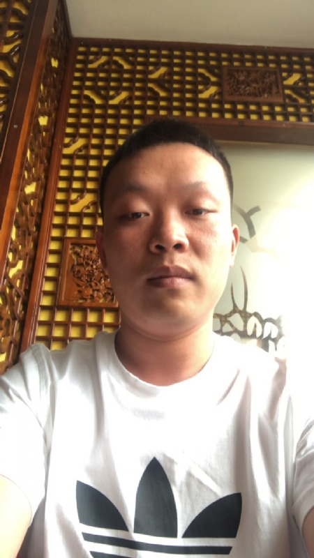 唐子龙的第一张照片--渭南相亲服务中心