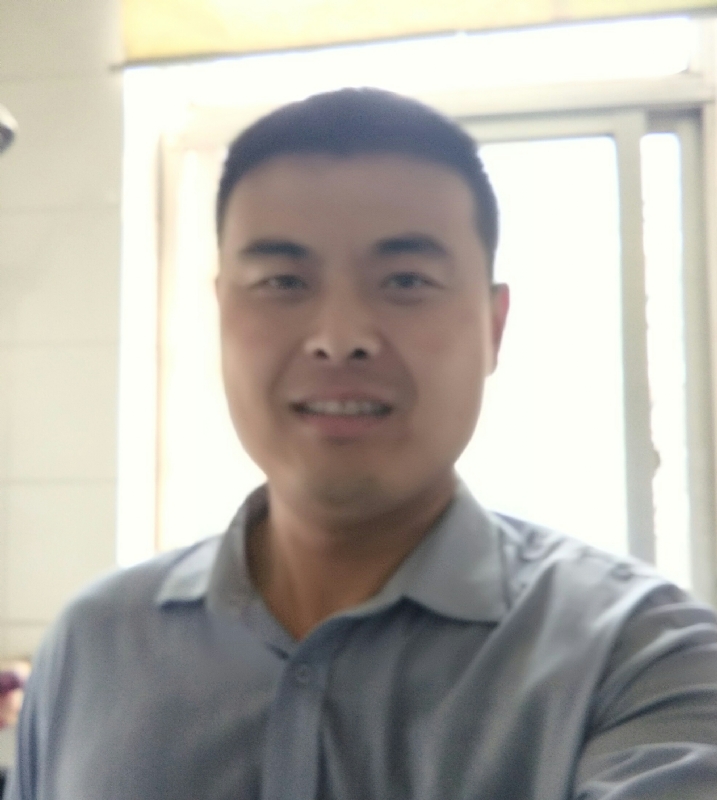 李伟的第一张照片--渭南相亲服务中心