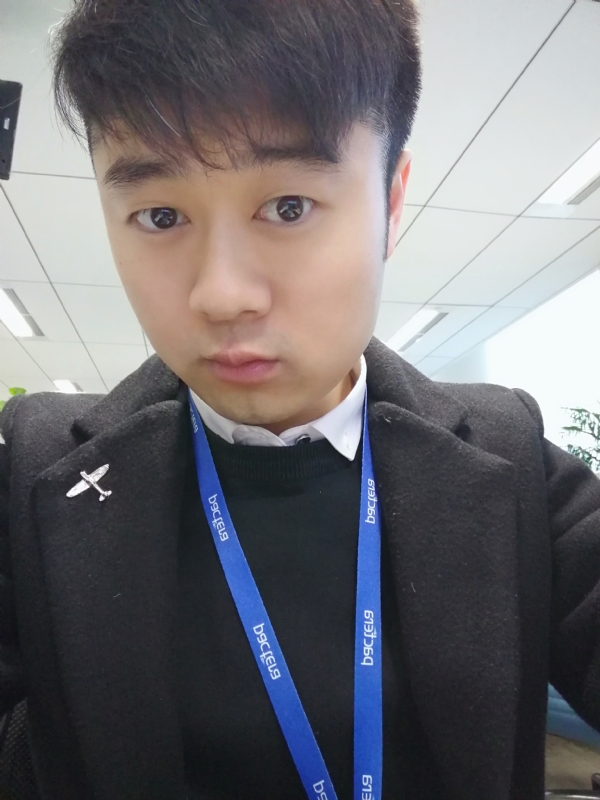 择一爱与被爱的第一张照片--渭南相亲服务中心