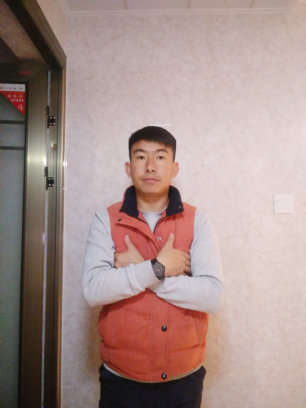 石林小伙的第一张照片--渭南相亲服务中心