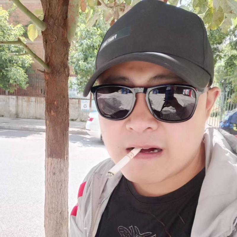 瞄小七的第一张照片--渭南相亲服务中心