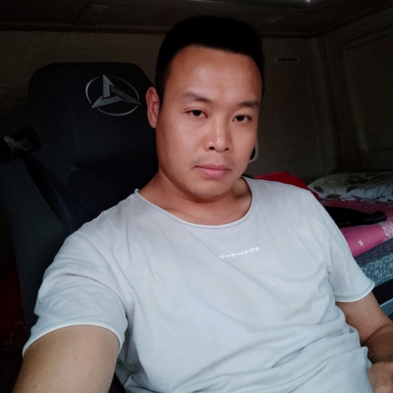 默默的第二张照片--渭南相亲服务中心