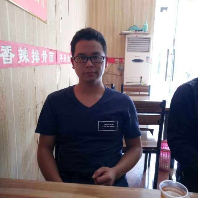 会哭的星星的第三张照片--渭南相亲服务中心