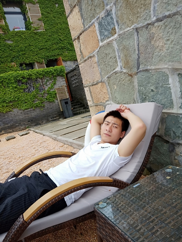 真心寻找另一半的第一张照片--渭南相亲服务中心