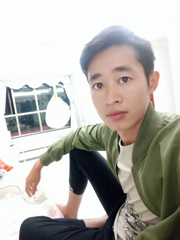 风中飞沙的第一张照片--渭南相亲服务中心