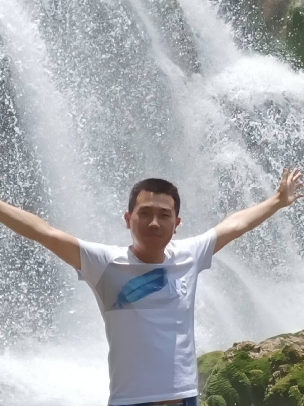 挪威森林的第一张照片--渭南相亲服务中心