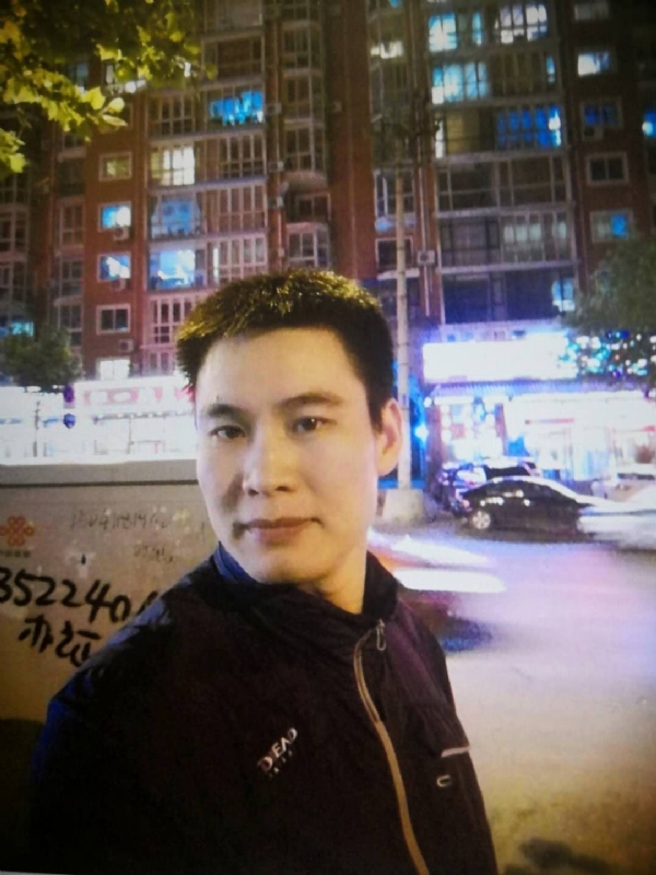 阳光灿烂的第三张照片--渭南相亲服务中心