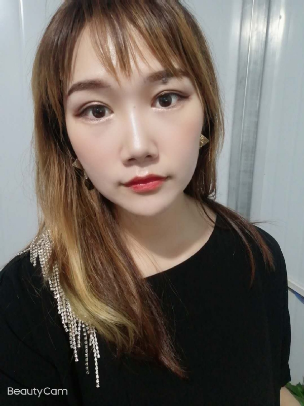 艾薇的第三张照片--渭南相亲服务中心