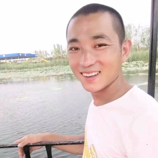 为你等候的第二张照片--渭南相亲服务中心