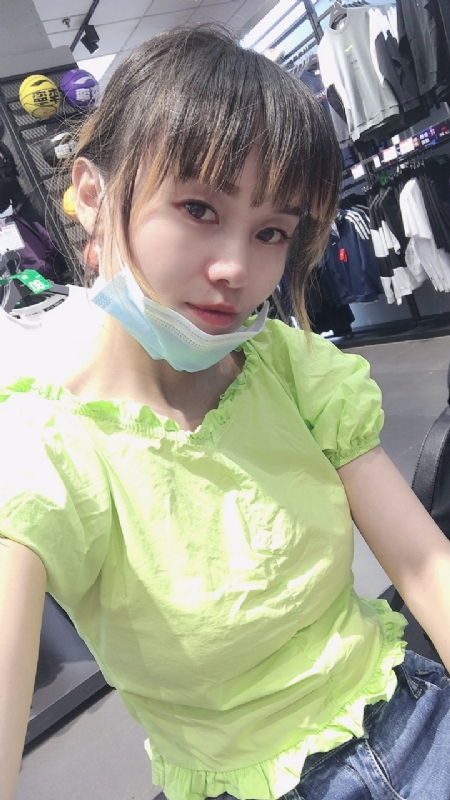 婀娜袅袅的第一张照片--渭南相亲服务中心