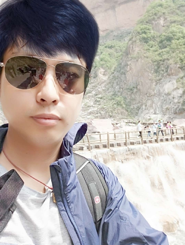 雅俗共赏的第一张照片--渭南相亲服务中心