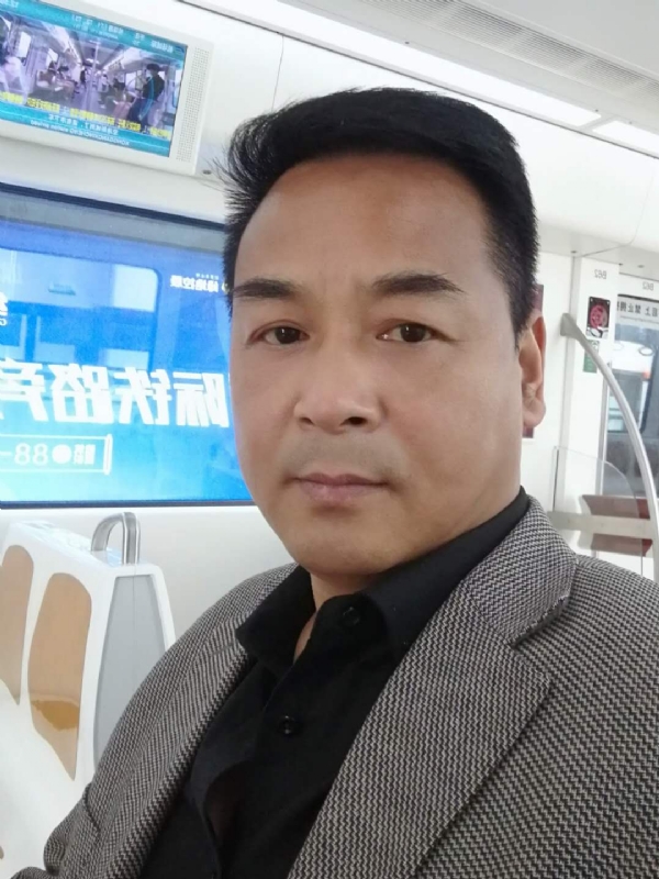 雪豹的第二张照片--渭南相亲服务中心