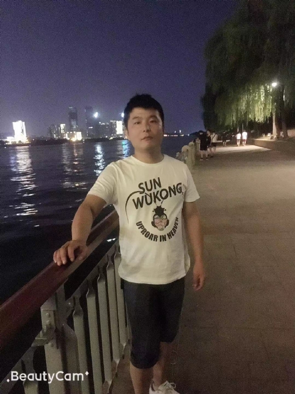 古月的第二张照片--渭南相亲服务中心