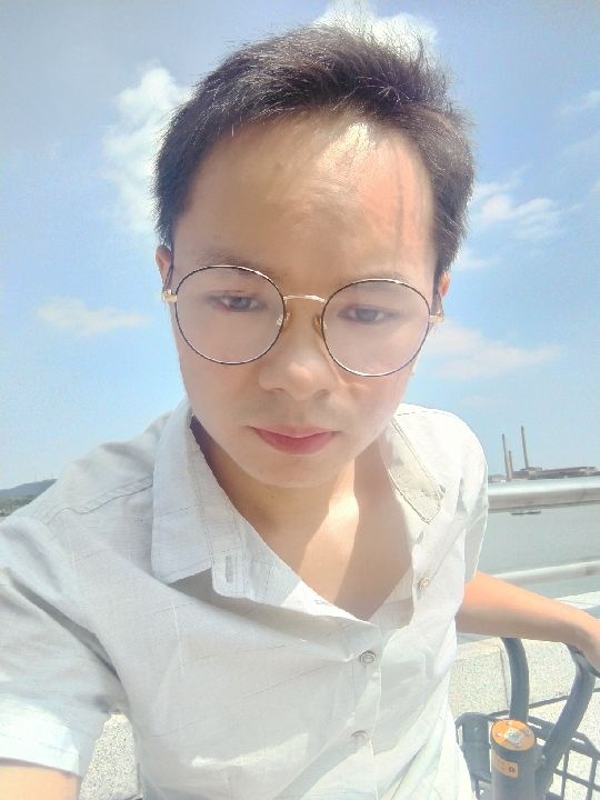 楠呐的第三张照片--渭南相亲服务中心