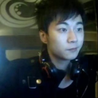 深夜人的第一张照片--渭南相亲服务中心