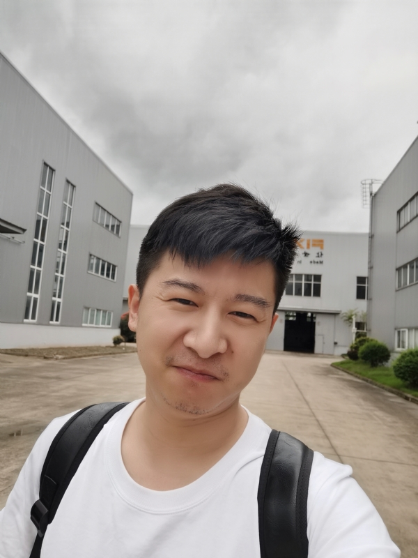 二叔的第二张照片--渭南相亲服务中心