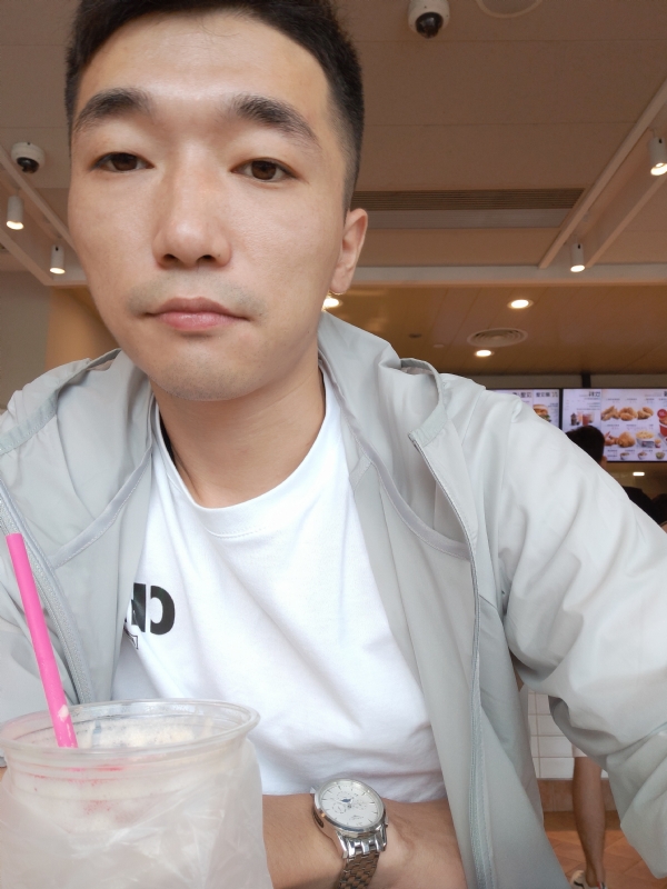 须臾数年的第四张照片--渭南相亲服务中心