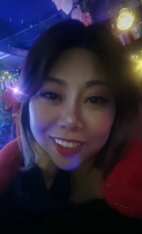 收快递的费仙女的第一张照片--渭南相亲服务中心