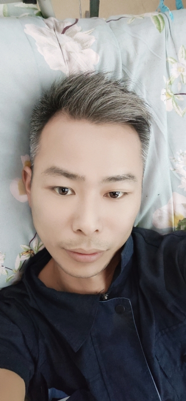 火山口的第一张照片--渭南相亲服务中心