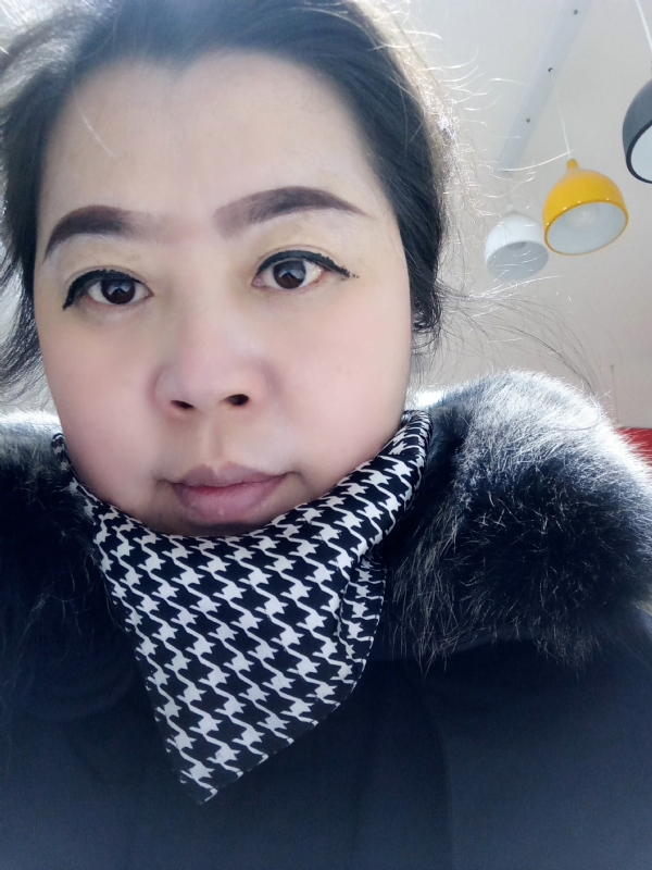 余猪猪的第一张照片--渭南相亲服务中心
