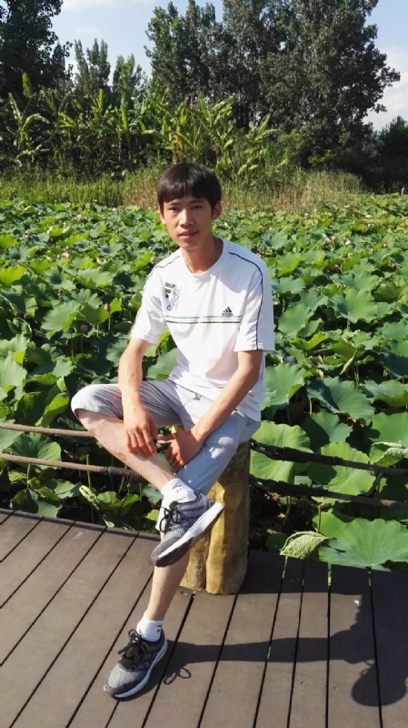 洛佐山娃的第一张照片--渭南相亲服务中心