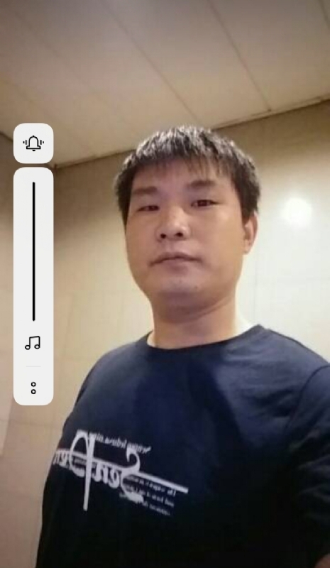 等着幸福来敲门的第一张照片--渭南相亲服务中心