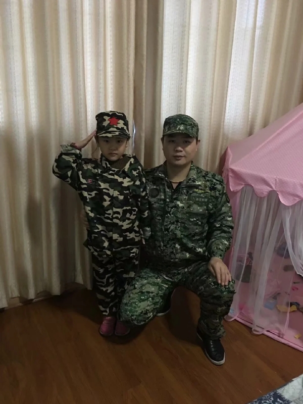 俗人的第一张照片--渭南相亲服务中心