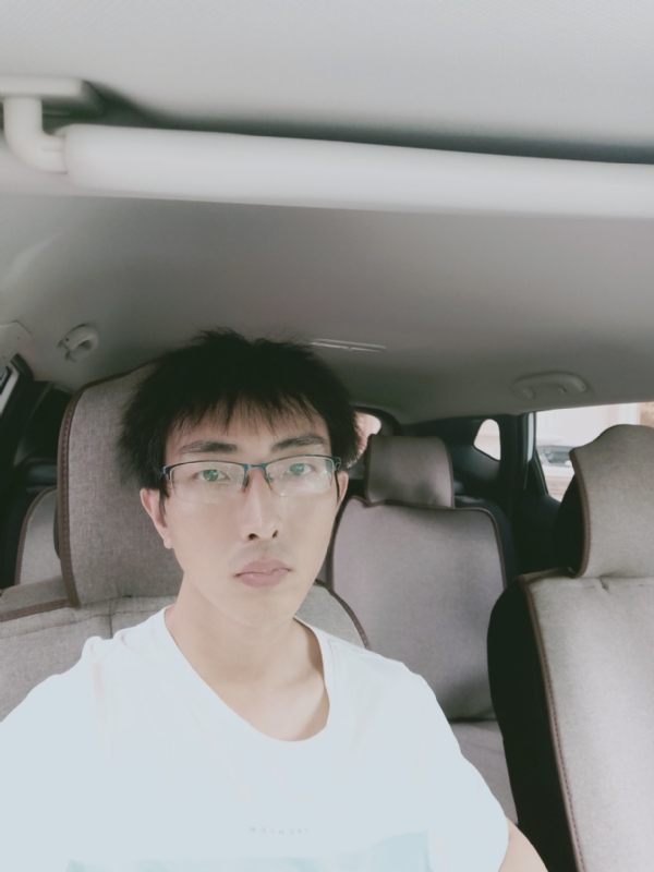 阳光大男孩的第一张照片--渭南相亲服务中心