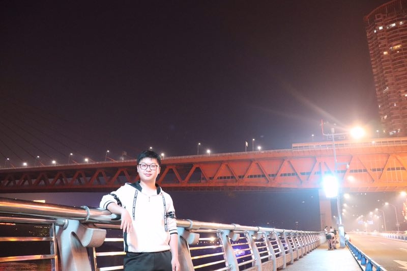 乀漓洛的第二张照片--渭南相亲服务中心