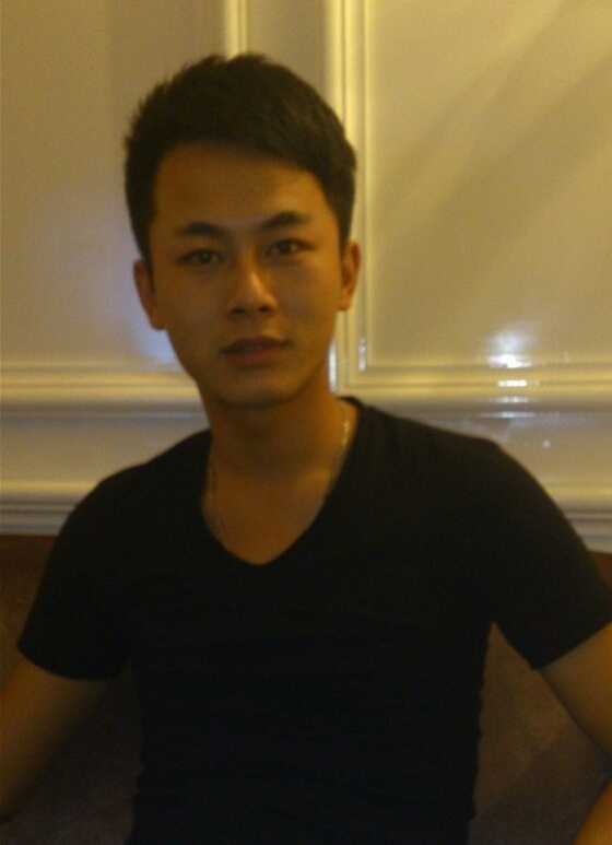 真情的流露的第一张照片--渭南相亲服务中心