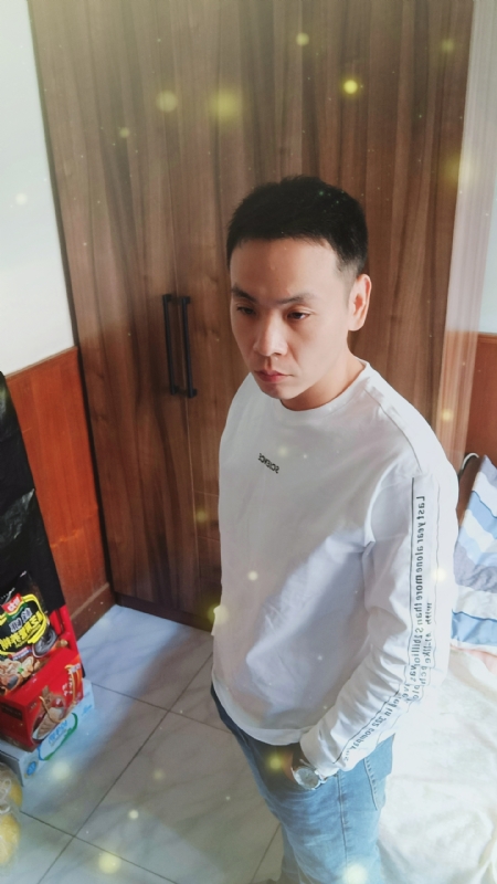 没有蜡笔的小航的第三张照片--渭南相亲服务中心