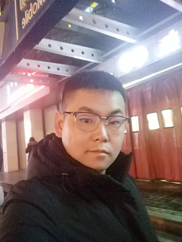 杜跃龙的第二张照片--渭南相亲服务中心