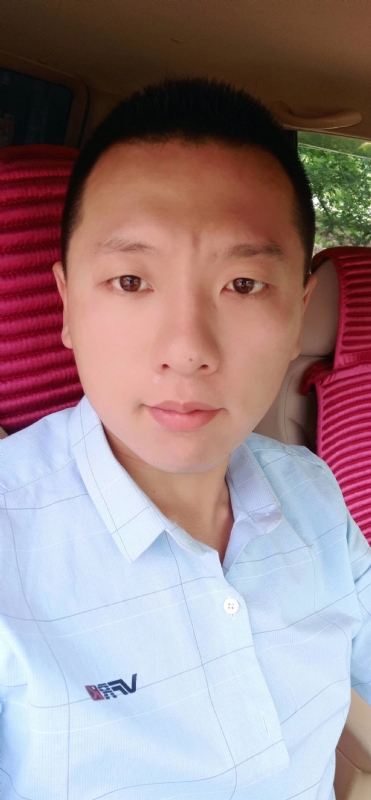 霄上的第二张照片--渭南相亲服务中心