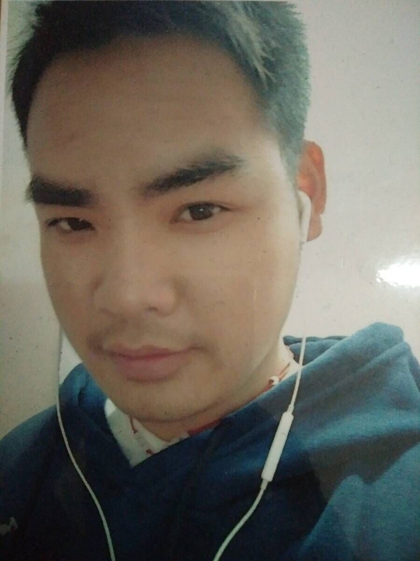 渴望爱的第一张照片--渭南相亲服务中心