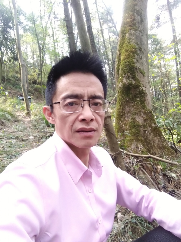 吴彬的第一张照片--渭南相亲服务中心
