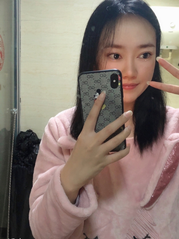 叶落知秋的第一张照片--渭南相亲服务中心