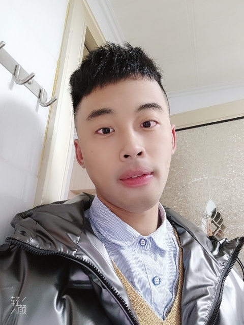 幼稚鬼的第一张照片--渭南相亲服务中心