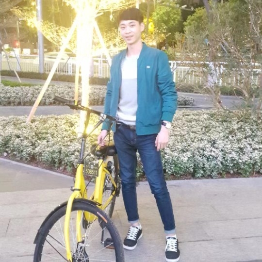 李伟的第一张照片--渭南相亲服务中心