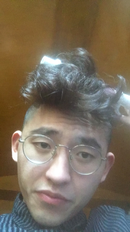 猪有皮的第一张照片--渭南相亲服务中心