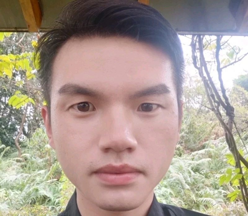 彬彬有礼的第二张照片--渭南相亲服务中心