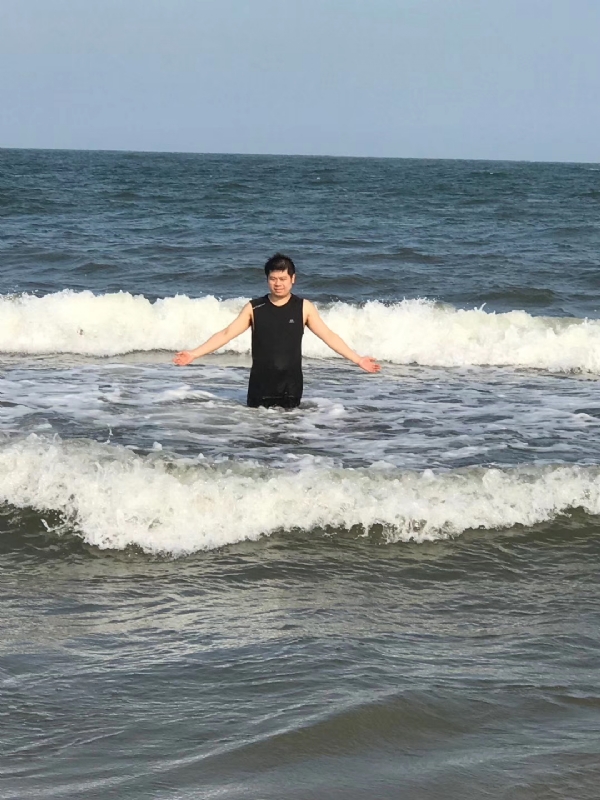 TS杰的第一张照片--渭南相亲服务中心