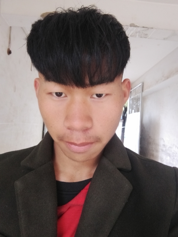 少年不在少的第一张照片--渭南相亲服务中心