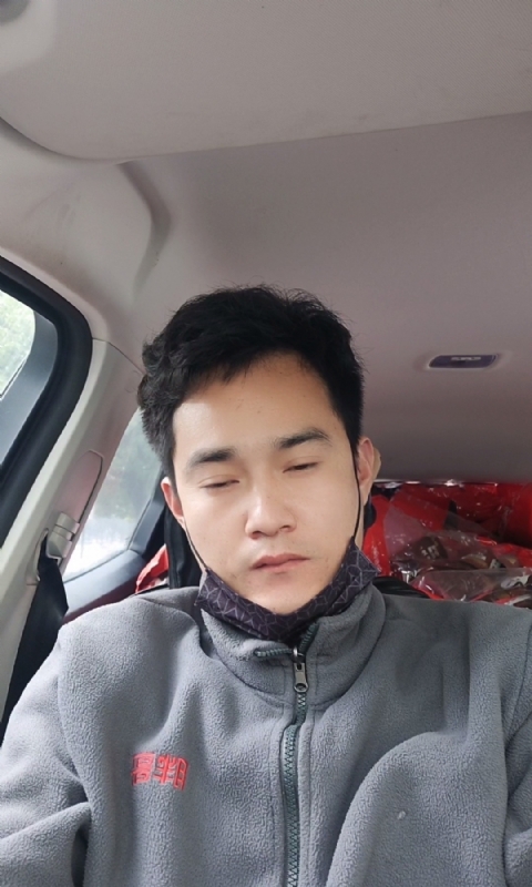 冷锋的第一张照片--渭南相亲服务中心